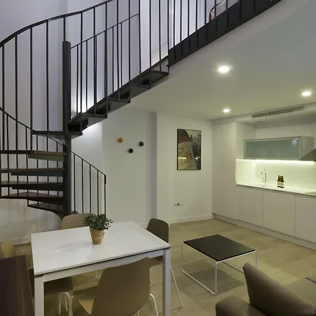 Maier Apartment *